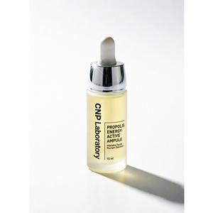 Ampoule active énergisante à la propolis CNP Laboratory 15 ml, sérum facial intensif pour tous types de peaux - Product Image 1