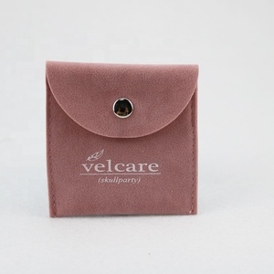 Pochette cadeau en velours imprimée avec logo personnalisé, sac en daim pour bijoux - Product Image 2