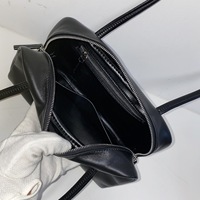 Nouveau sac à bandoulière minimaliste en cuir de vachette pleine fleur, sac Boston de luxe léger et tendance, sac à main décontracté grande capacité, logo personnalisé
