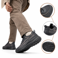 Chaussures décontractées basses pour hommes en cuir texturé noir, à lacets, avec panneau latéral ondulé superposé et semelle épaisse à coussin, avec languette de traction