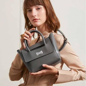 PCS Metal Bowknot Tags Signs <b>Purse</b> Labels With Shim Bow Alloy Tags Handmade Printed Signs Label Handbag Crochet Bag Making Hardw - Product Image 5