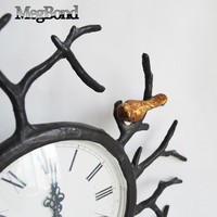 Horloge de bureau en bronze antique avec motif d'oiseau sur branche, style Art Déco, mouvement électronique à quartz, sonnerie horaire, affichage analogique, design personnalisé