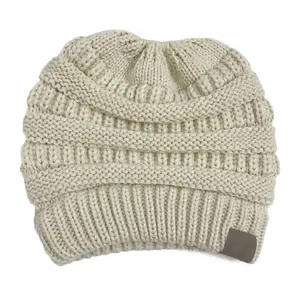 Vente en gros tricot d'hiver personnalisé étiquette chapeau unisexe tricoté solide hiver Double C chapeaux