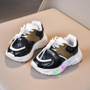 Chaussures <span class=keywords><strong>lumineuses</strong></span> pour enfants de 3 ans, style <span class=keywords><strong>baskets</strong></span> de papa, pour garçons et filles, collection Printemps-Automne 2026, modèle 5 - Product Image 4