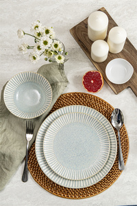 Service de vaisselle en porcelaine bleue réactive avec logo personnalisé vaisselle en céramique sans BPA sans danger pour les aliments - Product Image 4