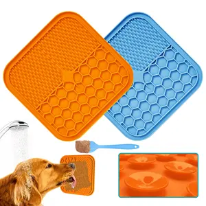 Fabrika toptan özel Logo Pet banyo fıstık ezmesi yalama pedi silikon Pet köpek yalamak Mat vantuz ile