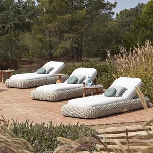 أثاث معدني خارجي بتصميم عصري بسيط، كرسي استلقاء شمسي مع حبال ووسادة قابلة للتعديل وقابلة للطي - Product Image 2