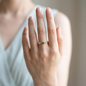 Anillo de Oro Amarillo Sólido de 18K, Diseño Clásico Retro Minimalista Moderno, Gema de Corte Esmeralda de Alta Calidad, Diseño Simple para Mujer, Boda, Fiesta - Product Image 6