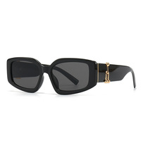 2024 moderno ojo de gato marca de lujo gafas de sol negras mujeres hombres moda clásica diseño de bloqueo dorado Retro Cool Sexy gafas de sol cuadradas