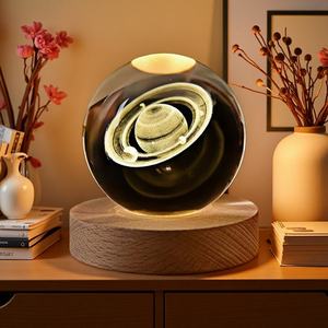 Small Bridge Factory Vente en gros Boule de cristal vierge avec base en bois, personnalisable par gravure DIY, lumineuse, écologique, objet de collection de Noël - Product Image 6