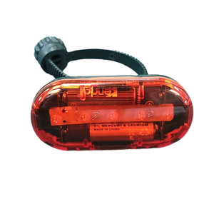 Feu arrière de vélo portable rechargeable par USB Feu de sécurité arrière de vélo à 5 LED avec mode flash <span class=keywords><strong>Accessoire</strong></span> de conduite de nuit étanche - Product Image 1