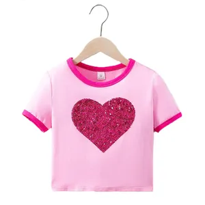 Vente chaude petite fille Sequin amour-coeur T-shirt à manches courtes rose vif amour en forme de couleur été broderie enfants haut court