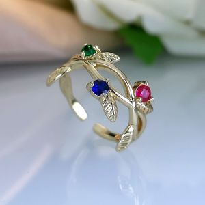 Anello Aperto a Forma di Foglia con Dettagli Colorati, Design Regolabile, Accessori di Moda per Donne - Product Image 4