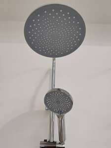 Chuveiro de Jato Suave de Três Modos de Alta Qualidade, Mais Vendido, Altura Ajustável, Garantia de Qualidade da Fábrica - Product Image 3