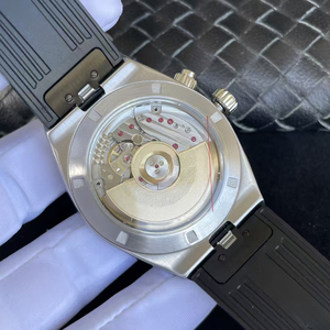 Nuevo y Moderno Reloj con Caja de Acero, Esfera Blanca, Correa de Goma Negra, Automático, Doble Hora AM/PM, Fecha, Luminoso, Listo para Enviar 2026 - Product Image 3
