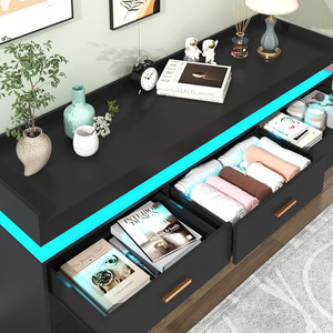 Cómoda Moderna de Madera con 9 Cajones, Personalizable OEM/ODM, con Luz LED y Estación de Carga, Color Negro - Mueble de Almacenamiento para Dormitorio y Sala de Estar - Product Image 3