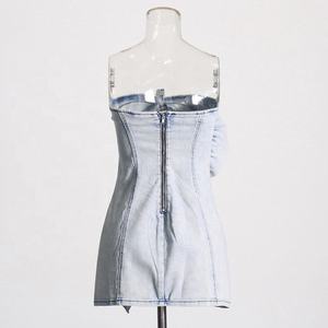 OUDINA-Vestido vaquero corto con cremallera plisada y volantes para mujer - Product Image 4