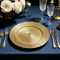 Assiette de Présentation en Plastique PP Doré/Argenté à Motif Tressé Exquis, Personnalisable pour Mariages, Fêtes, Hôtels et Événements – Style Américain – Meilleures Ventes