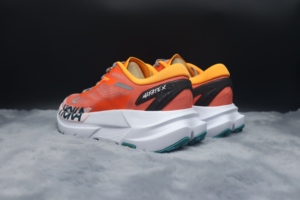 รองเท้ากีฬา HOKAS Mafate X รุ่นใหม่ ขายดี ทันสมัย สวมใส่สบาย ระบายอากาศได้ดี เหมาะสำหรับฤดูใบไม้ผลิและฤดูใบไม้ร่วง - Product Image 2