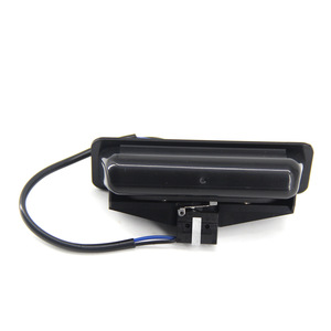 Interruptor de botón 51248168035 para portón trasero de BMW, plástico, IP65, terminal de soldadura - Product Image 5