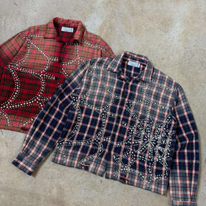 Camisa Vintage de Hombre con Puntos y Adornos de Cuentas, Estilo Urbano, Abotonada, Doble Botonadura, Logotipo Personalizado, ODM, Anti-Pilling, Transpirable, 100% Algodón - Product Image 2