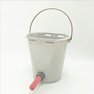 Alimentador de plástico para terneros, cabras, cordero, oveja, 0.5L, 1L, 2L, 8L, herramientas de plástico para animales, biberón, alimentador de cabra - Product Image 2