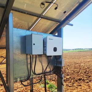 Inversor trifásico <span class=keywords><strong>Growatt</strong></span> <span class=keywords><strong>MID20KTL3</strong></span>-<span class=keywords><strong>X</strong></span> de 20KW para conexión a red, 2MPPT, pantalla OLED+LED, protección IP65, 98.75% de eficiencia para energía solar - Product Image 6