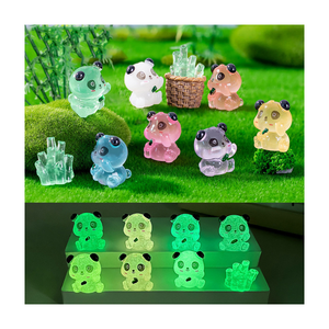 Prix d'usine réduit : Miniatures de panda en résine, jouets lumineux, mini artisanat en résine, panda lumineux, décor de jardin, accessoires miniatures - Product Image 1