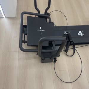 Mini Pro Fitness Microformer Compact <span class=keywords><strong>Machine</strong></span> d'entraînement à domicile pour l'exercice complet du corps <span class=keywords><strong>Pilates</strong></span> Studio en vente - Product Image 5