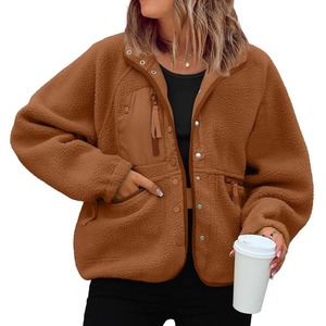 Veste <span class=keywords><strong>en</strong></span> polaire duveteuse pour femmes, boutonnée, style <span class=keywords><strong>sherpa</strong></span>, décontractée, chaude pour l'hiver, avec poches - Product Image 2