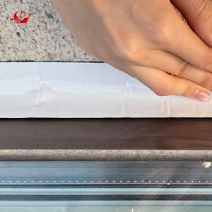 Bande d'étanchéité bitumineuse autocollante de 1,5 mm avec feuille d'aluminium pour la réparation des fuites de toiture et l'étanchéité des toitures plates - Product Image 2