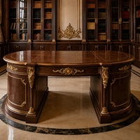 Bureau de direction en bois massif de style rococo européen antique, orné de sculptures à la main, en noyer laqué, meubles de luxe pour patron.