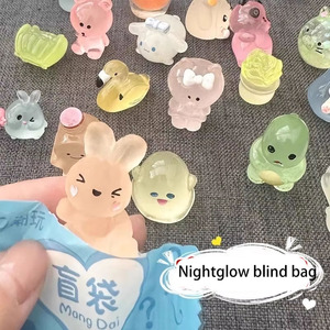 Couleur transparente Kawaii <span class=keywords><strong>Kiki</strong></span> lapin haute qualité lueur dans le noir dessin animé simulé mignon <span class=keywords><strong>jouet</strong></span> sac aveugle sac mystère de fruits - Product Image 6