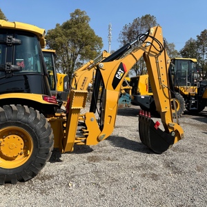 Matériel de construction d'occasion à 90% neuf, chargeuse-pelleteuse CAT 420F à vendre avec photos réelles de la machine - Product Image 6