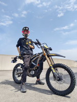 Suron Ultra Bee 2026, la toute nouvelle Ultra Bee 74V 24.5KW, vélo électrique homologué pour la route, moto électrique tout-terrain Surron Ultra Bee