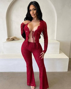 Set di <span class=keywords><strong>pantaloni</strong></span> Sexy in <span class=keywords><strong>pizzo</strong></span> elasticizzato in due pezzi con Cardigan Crop Top a maniche lunghe e <span class=keywords><strong>pantaloni</strong></span> a zampa di elefante - Product Image 4