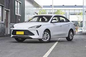 รถยนต์ <span class=keywords><strong>Roewe</strong></span> I5 ปี 2026 ใหม่เอี่ยม เครื่องยนต์ 1.5 ลิตร เกียร์ CVT 4 ประตู 5 ที่นั่ง รถซีดานคุณภาพสูงราคาประหยัดจากประเทศจีน เหมาะสำหรับครอบครัว พวงมาลัยซ้าย ล้อแม็ก R17 - Product Image 2