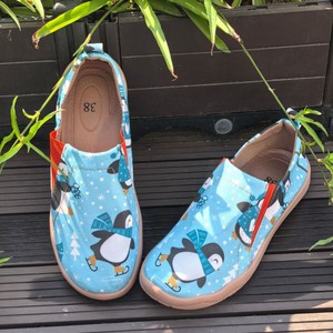 2025 xu hướng thời trang mới Giày vải cho phụ nữ nhà máy bán buôn giản dị thoải mái <span class=keywords><strong>calico</strong></span> Slip-On đóng cửa Trọng lượng nhẹ - Product Image 1