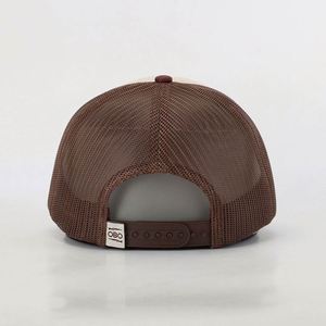 Gorra de béisbol personalizada al por mayor con estampado de personajes, unisex, deportiva, tipo camionero, de 5 paneles, con visera curva, de malla y espuma, para playa y pesca. - Product Image 5