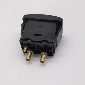 ชุดอุปกรณ์ยกสูงรถยนต์ Universal Airlift จัดส่งฟรี มีสินค้าในสต็อก ชุดระบบกันสะเทือนแบบถุงลมสำหรับรถบรรทุก ท่อลมขนาด 1/4 นิ้ว พร้อมสวิตช์ 2 ตัว รุ่น 3013-4 - Product Image 1