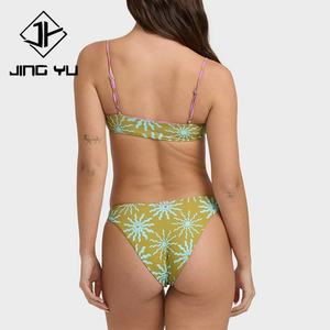 Traje de Baño de Dos Piezas con Estampado Retro de Moda Playera, Diseño OEM, Bikini de Nailon Sostenible Personalizado - Product Image 3