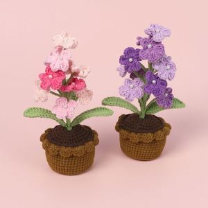 Decoración de Mesa, Maceta de Flores Tejida a Mano con Ganchillo, Regalo para el Día de la Madre o Navidad - Product Image 6