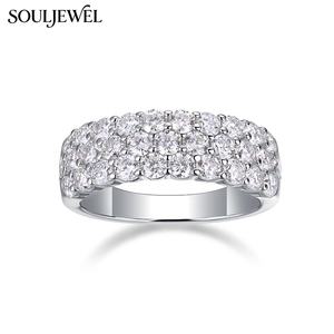 Anillo de Eternidad de Tres Hileras de Moissanita en Plata 925 con Baño de Rodio de Lujo Souljewel, Diseño Multicapa, Certificado GRA, Engaste de Garras - Product Image 3