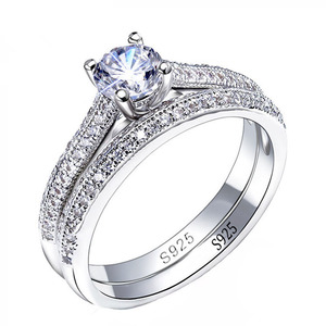 Set di Anelli Classici per Fidanzamento e Matrimonio, Elegante Gioielleria Femminile alla Moda, Stile Minimalista per Coppie, Regalo per Uso Quotidiano - Product Image 1