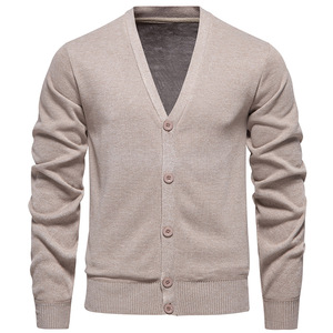 Chaqueta Bomber de Punto con Botones, Gruesa, de Forro Polar, Estilo Casual de Negocios para Invierno, Ropa Urbana para Hombre, Cuello en V, Estampado de Corazón, Estilo Vintage Simple - Product Image 6