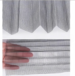 Malla de poliéster de diseño moderno con pantalla plisada retráctil de tamaño impar personalizada para ventanas de hotel - Product Image 4