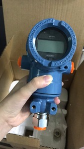 Rosemounte 2051 In-Line 2051TG2A2C21A11M5Q4 2051TG Mesure avec précision en ligne pour les applications industrielles. Résistance à la poussière et à l'eau IP67 - Product Image 5