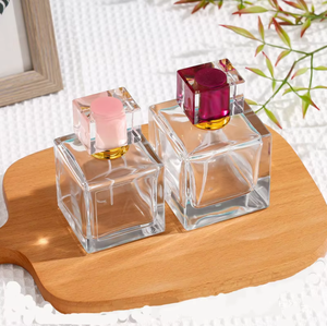 Venta al por Mayor de Botellas de <span class=keywords><strong>Perfume</strong></span> de Vidrio Vacías de 5-15 ml, Atomizadores Recargables con Serigrafía, Caja de Regalo con Logotipo Personalizado - Product Image 4