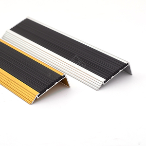 <span class=keywords><strong>Bande</strong></span> décorative <span class=keywords><strong>antidérapante</strong></span> moderne en alliage d'aluminium de 1,5 mm d'épaisseur pour escaliers - Product Image 4