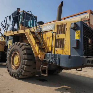 Cargadora Usada Komatsu 600-6 Modelo 2020, Capacidad de Cucharón de 1.9m, Peso Operativo de 45 Toneladas, Motor y Bomba Incluidos, Maquinaria de Construcción - Product Image 1